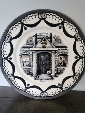 Royal Stafford  Halloween Haunted House Decorative 11 In. Plate
